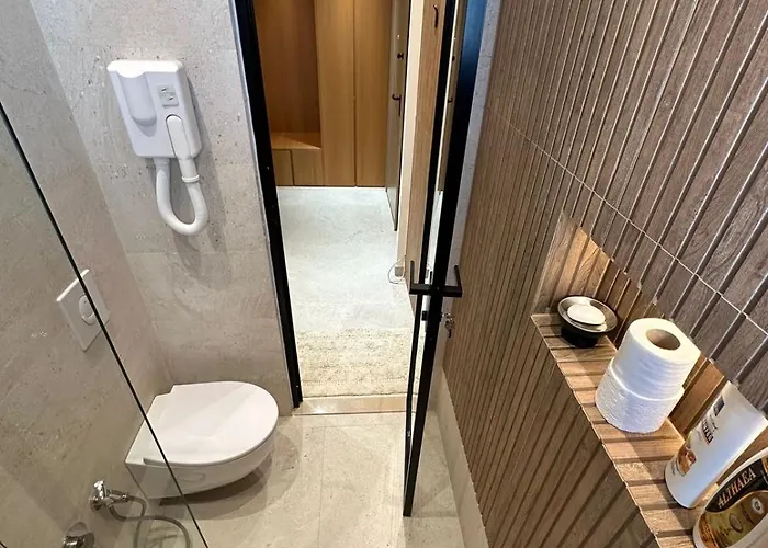 Urban Chill * Τίρανα